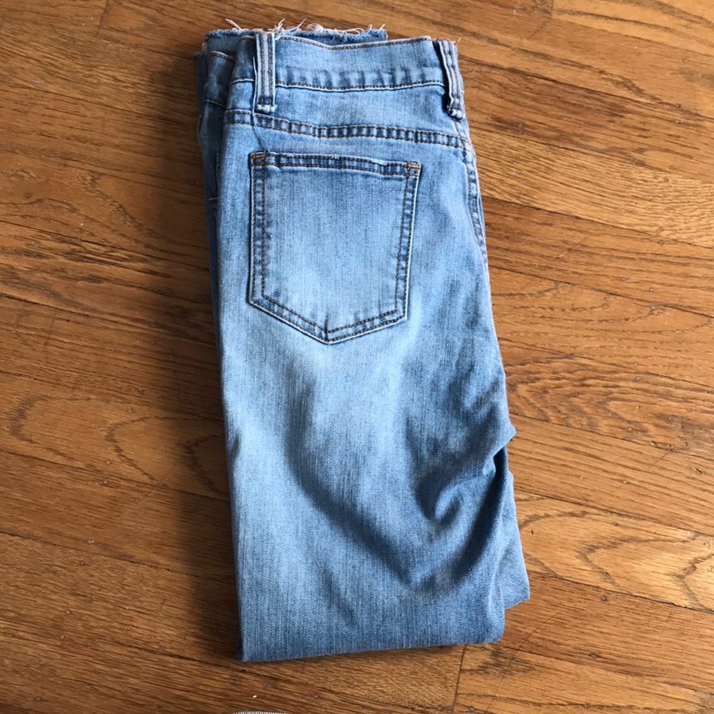 NEW & RARE brandy melville jeans - Picture 3 of 4